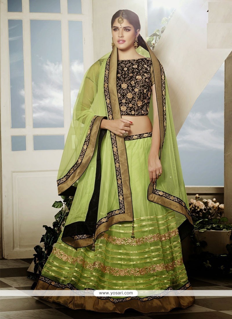 Eyeful Green Net Wedding Lehenga Choli
