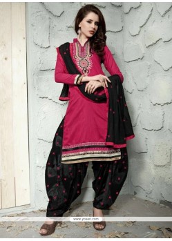 Genius Magenta Trendy Punjabi patiala Suits