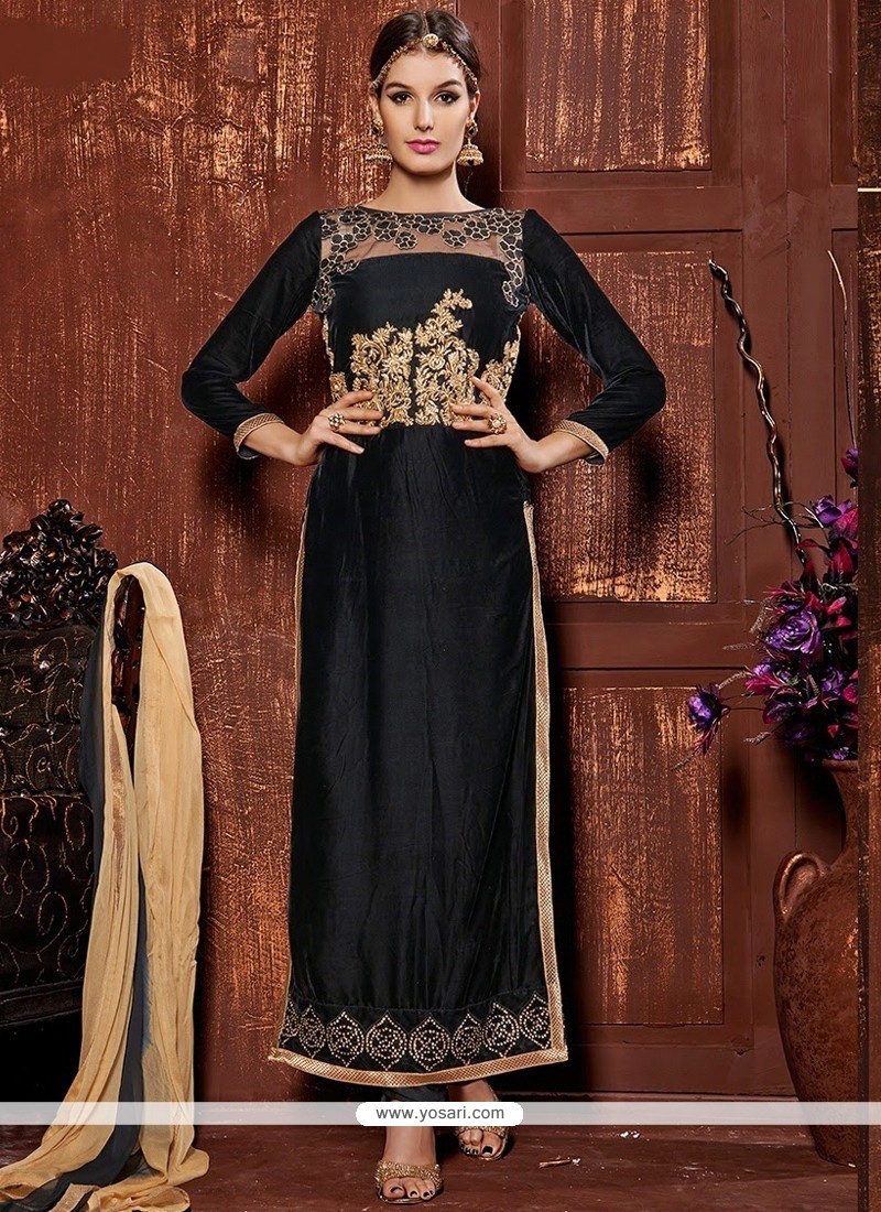 Fabulose Black Velvet Churidar Salwar Kameez