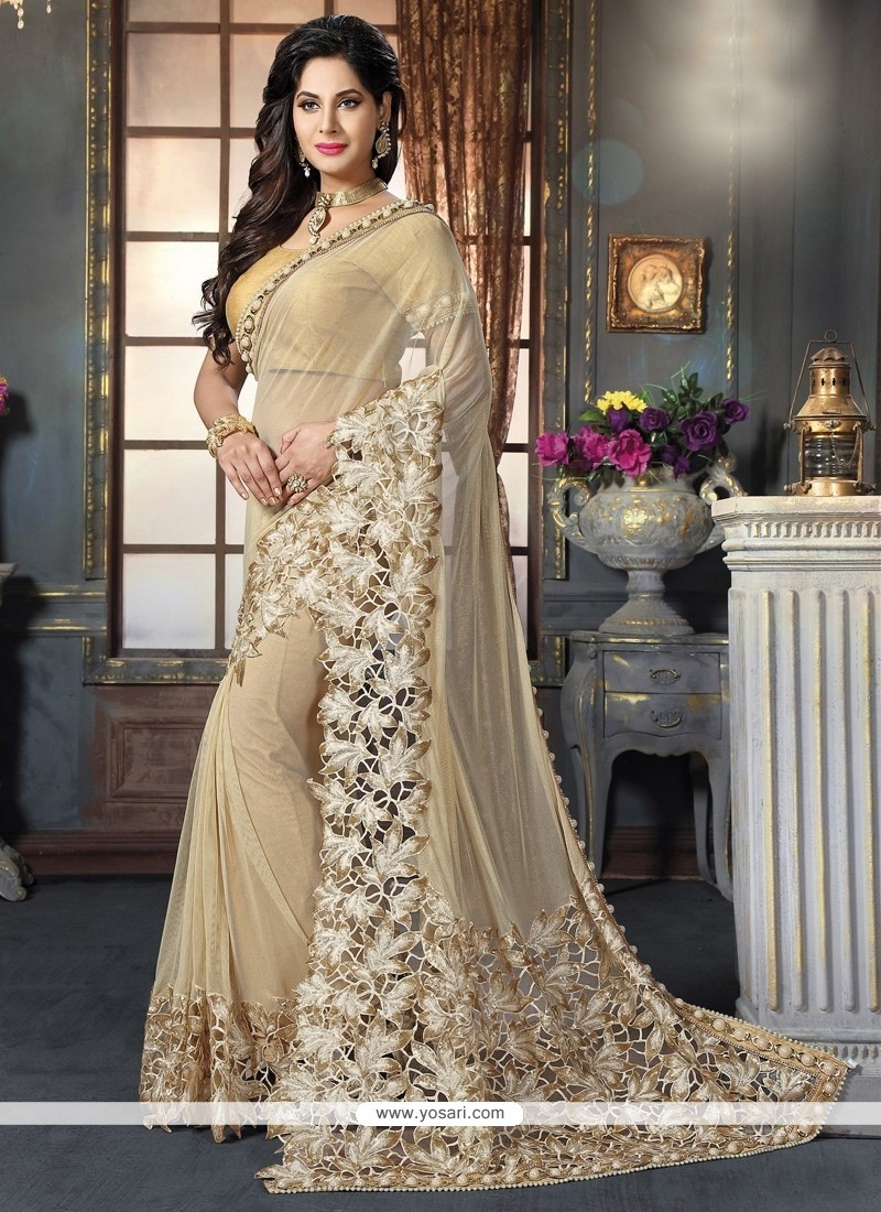 Magnificent Embroidered Work Designer Traditional Sarees