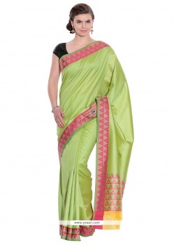 Striking Traditional Saree For Festival