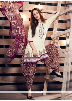 Bedazzling Lace Work Cotton Off White Punjabi Suit