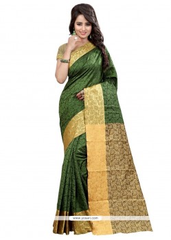 Impeccable Traditional Saree For Festival