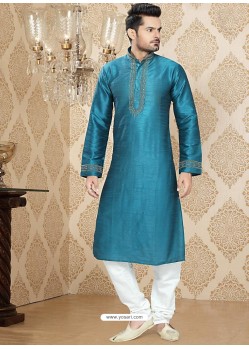 Traditional Raglan Sleeves Blue Readymade Kurta