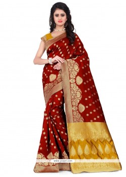 Fashionable Banarasi Silk Woven Work Traditional Saree