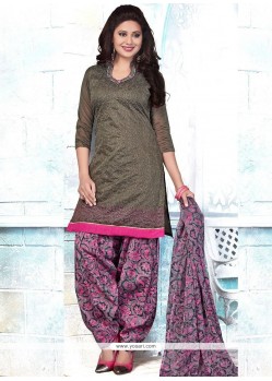 Staggering Cotton Embroidered Work Punjabi Suit