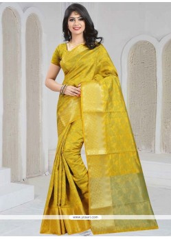 Dignified Weaving Work Traditional Designer Saree