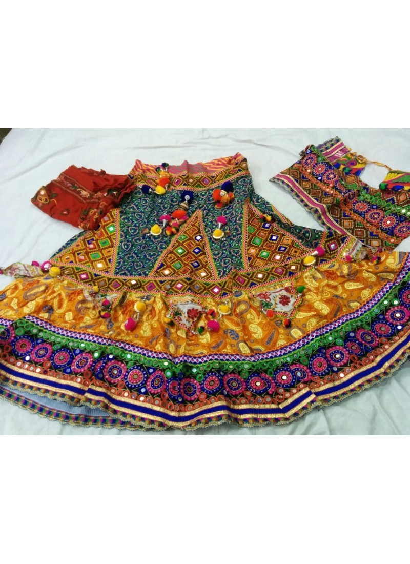 Traditional Boys Bandhani Type Male Garba Dress at Rs 2050/set in Ahmedabad