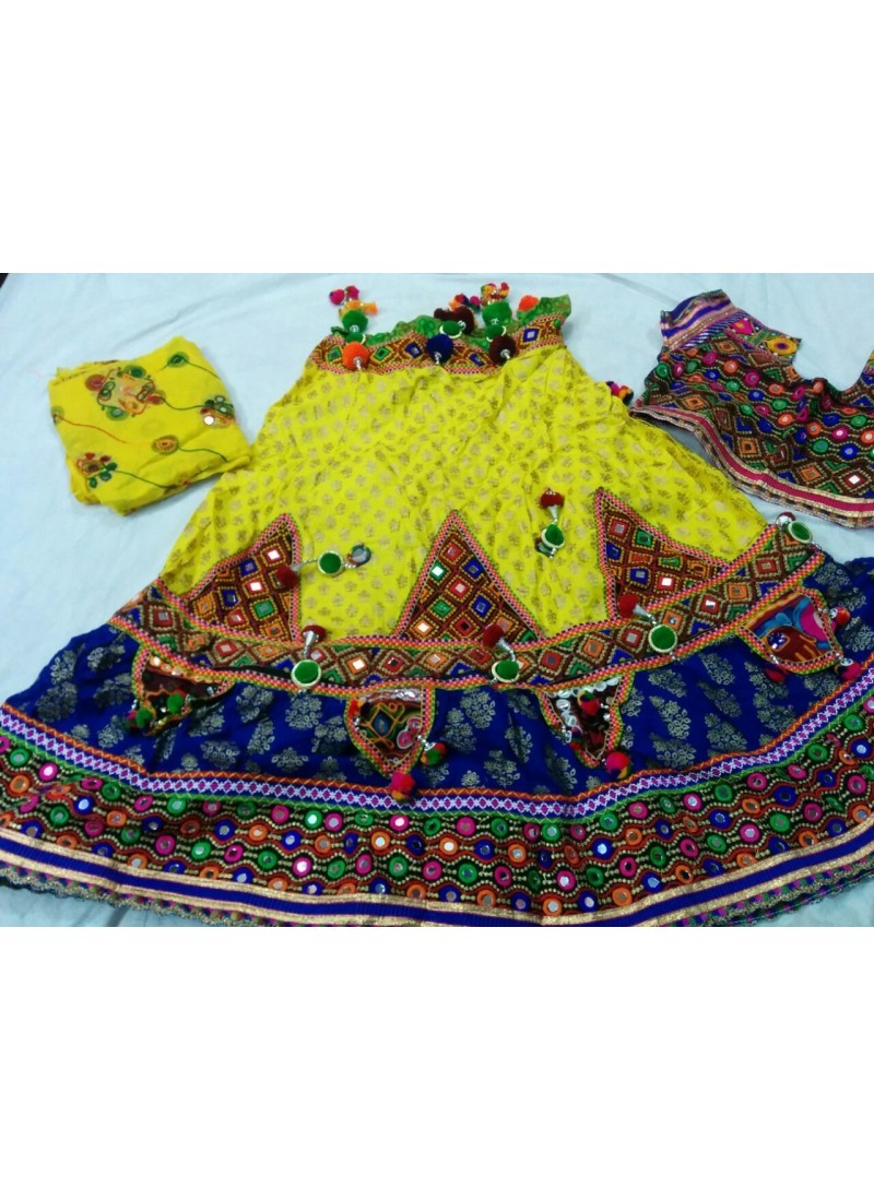 Buy Women Dandiya Dress Navratri Chaniya Choli-Rajasthani Lehenga-Kutch  Embroidered Garba Dandiya Garba Style/Gujarati Style Free Size (Orange and  Blue) Online at desertcartEcuador