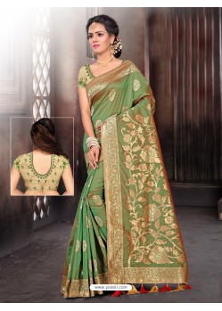 Mehendi Two Tone Art Silk Saree