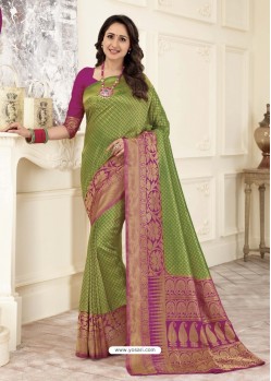 Lovely Parrot Green Traditional Banarasi Art Silk Saree