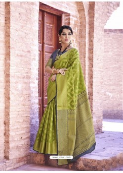 Green Handloom Weaving Silk Designer Jacquard Saree