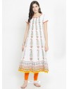 Fashionable White Pure Cotton Printed Kurti