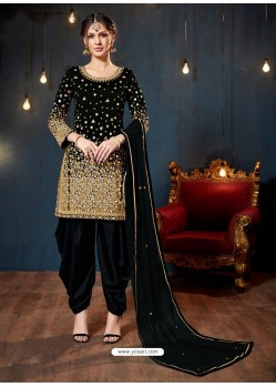 Fabulous Black Designer Embroidered Salwar Suit