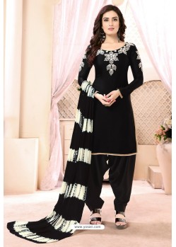 Ravishing Black Embroidered Party Wear Punjabi Patiala Suit