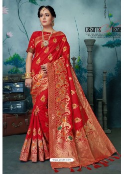 Red Designer Banarasi Silk Weaving Party WearﾠSari