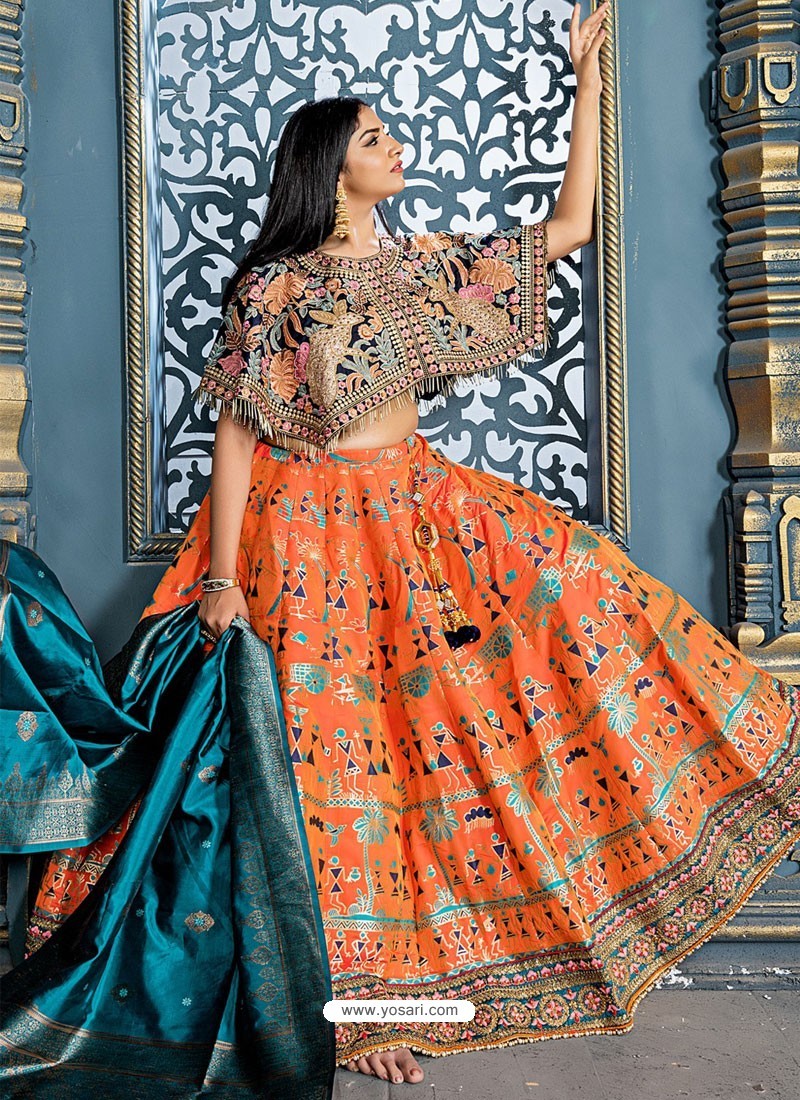 7 Trendy Ideas To Style a Traditional Banarasi | Traditional outfits,  Indian outfits, Indian designer wear