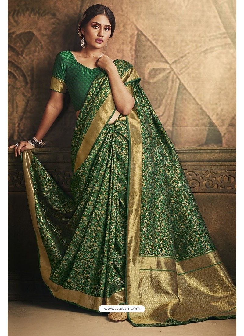 Preferable Dark Green Kanjivaram Silk Saree with Majesty Blouse Piece –  LajreeDesigner