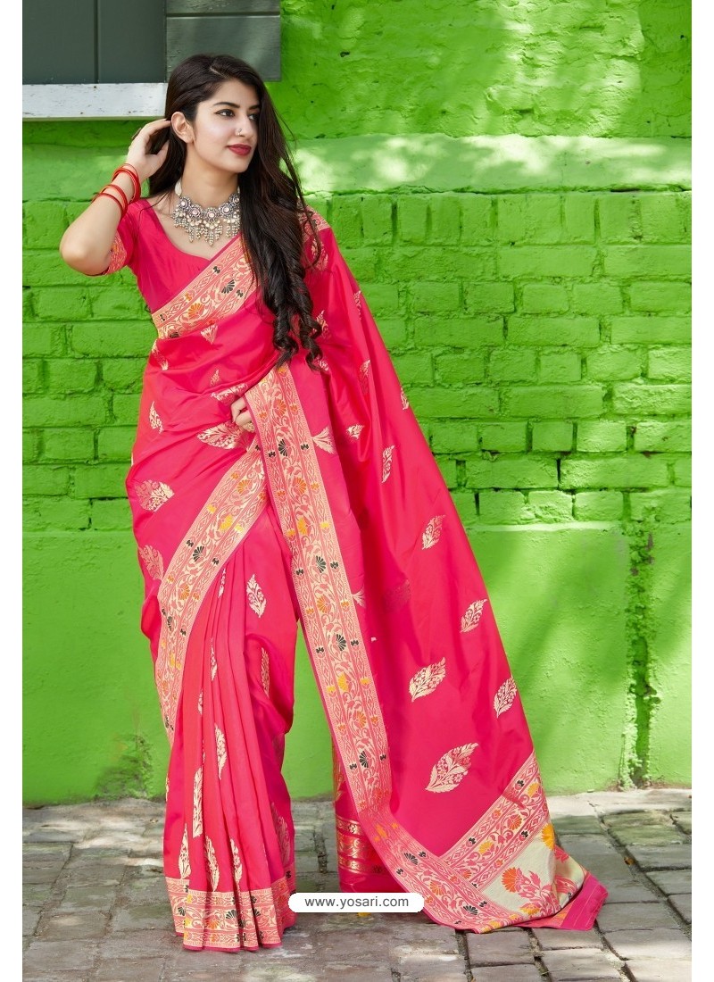 Rani pink woven banarasi silk saree with blouse - Lilots - 3196959