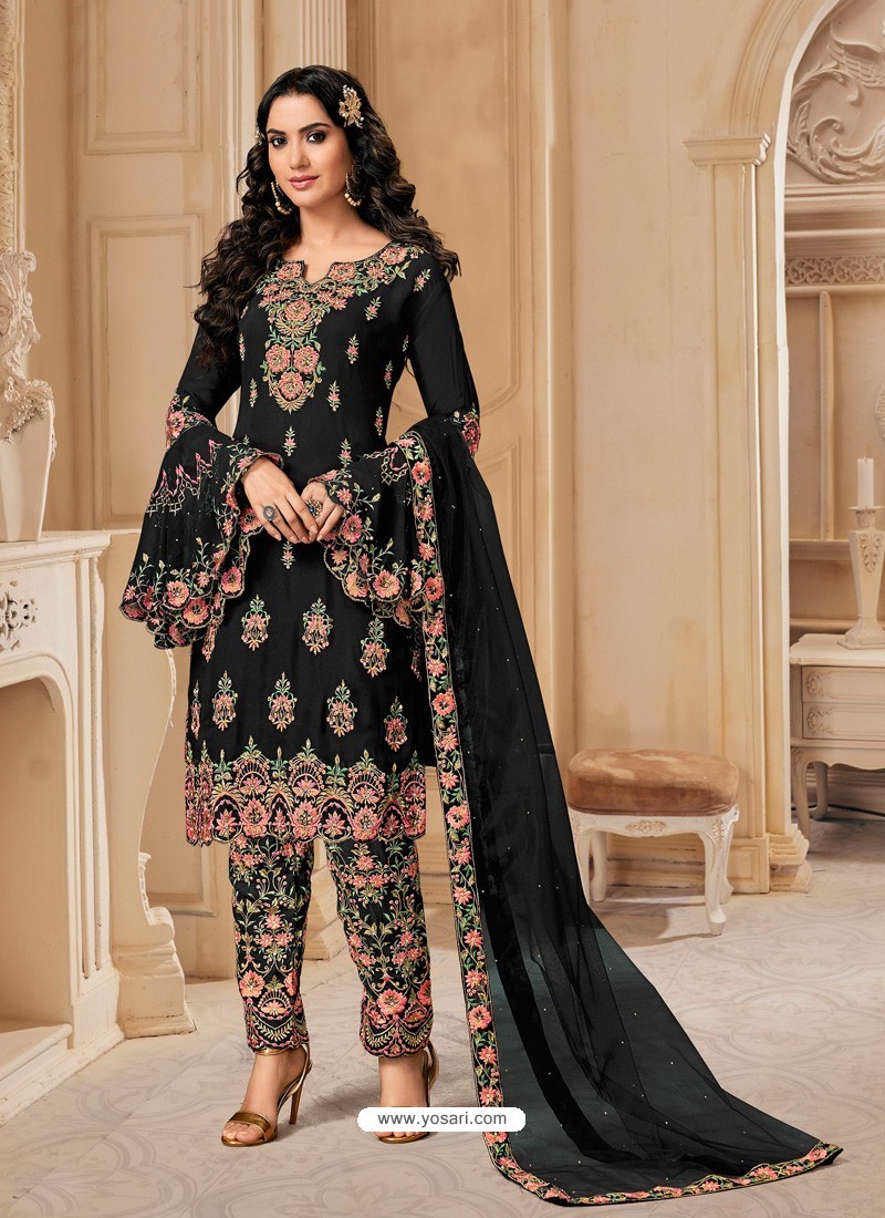 Latest Punjabi Wedding Suits | Maharani Designer Boutique