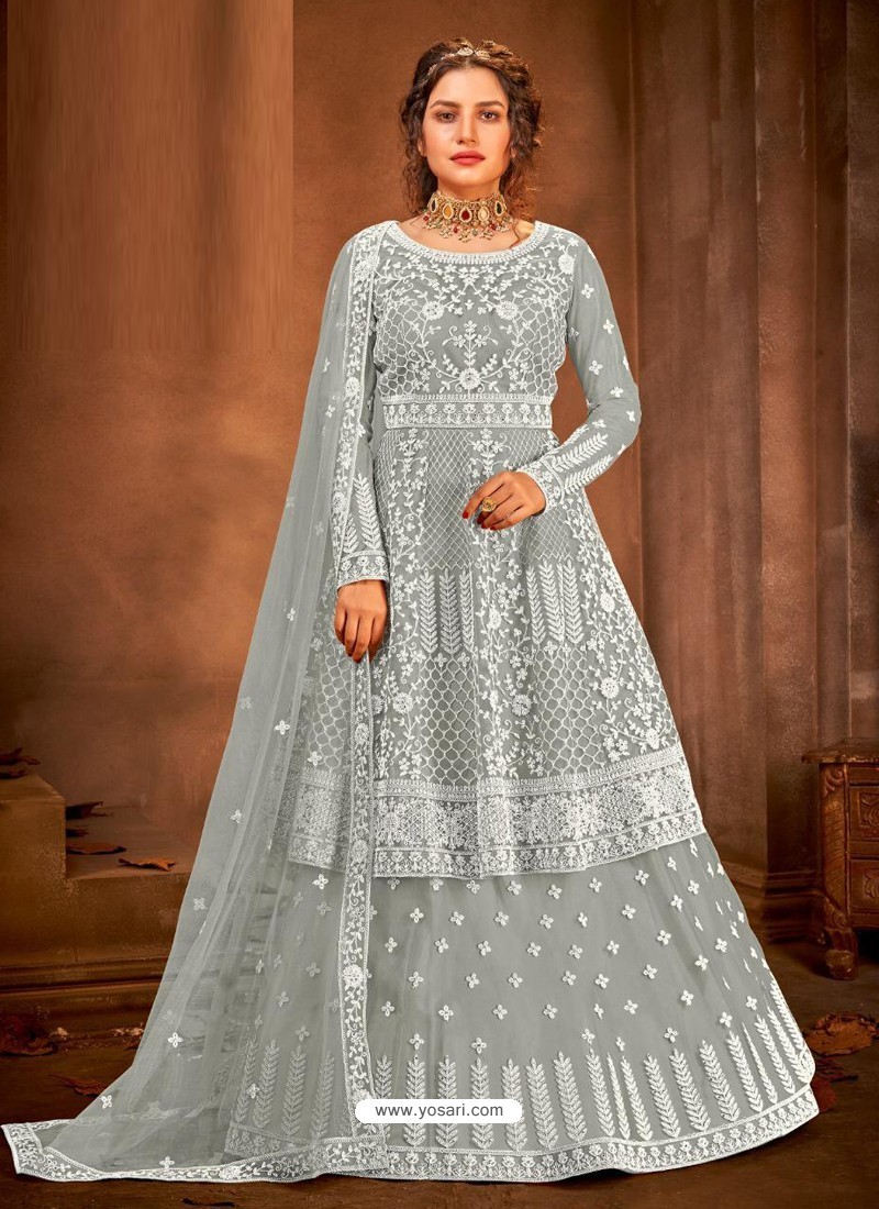Update 152+ wedding suits for girls latest