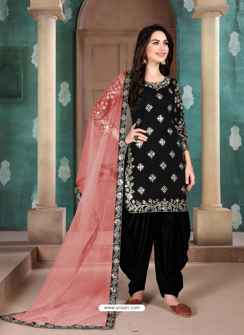 Black Punjabi Suits Black Salwar Suit Party Wear black suits,latest punjabi  suits,bl… | Beautiful pakistani dresses, Stylish dress book, Designer party  wear dresses