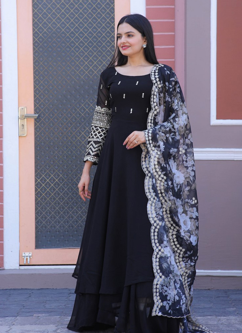 Sale Online Black Anarkali Suit with Sequins and zari work LSTV113309
