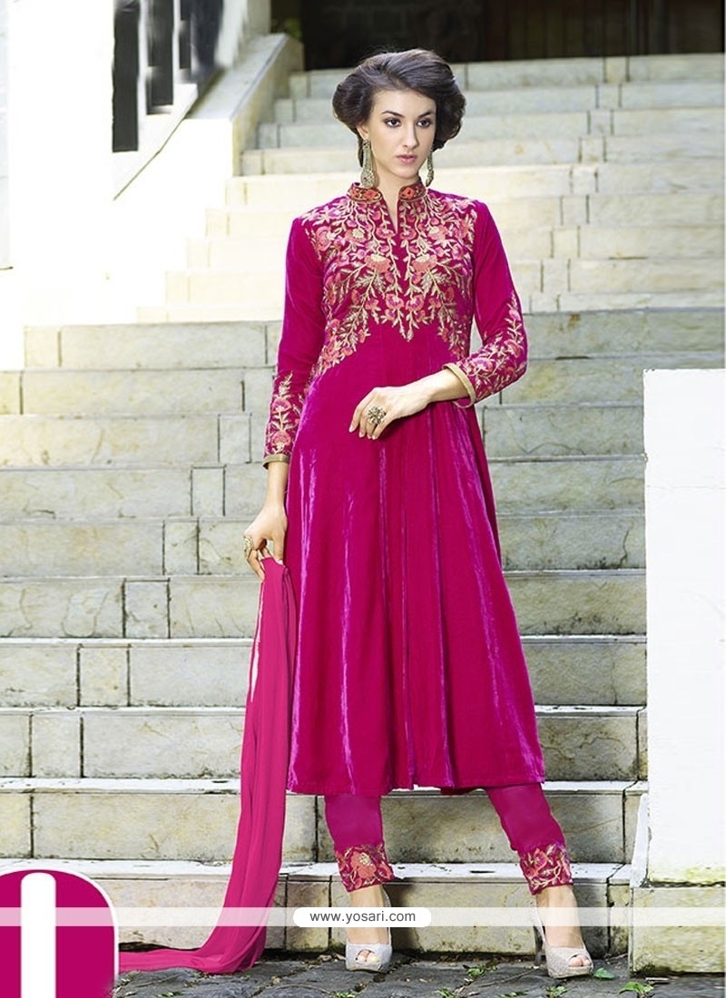 Shop Embroidered Velvet Suit Set 3801 Online - Women Plus